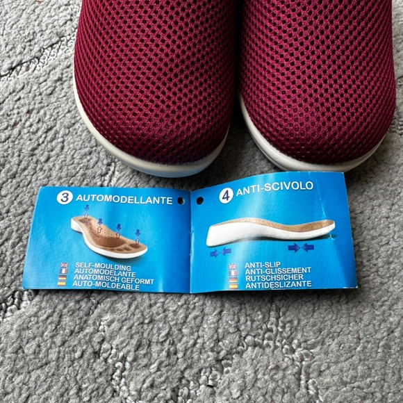 Beautiful Flyflot anti shock made in Italy slip on Burgundy clog size 35 EU 5 US - Picture 6 of 12